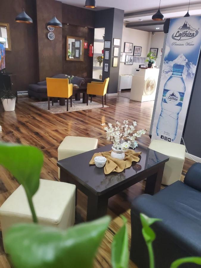 Hotel Alysa Korça Exteriör bild