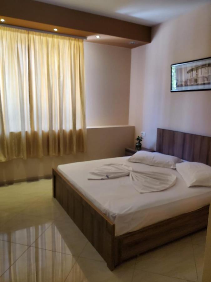 Hotel Alysa Korça Exteriör bild