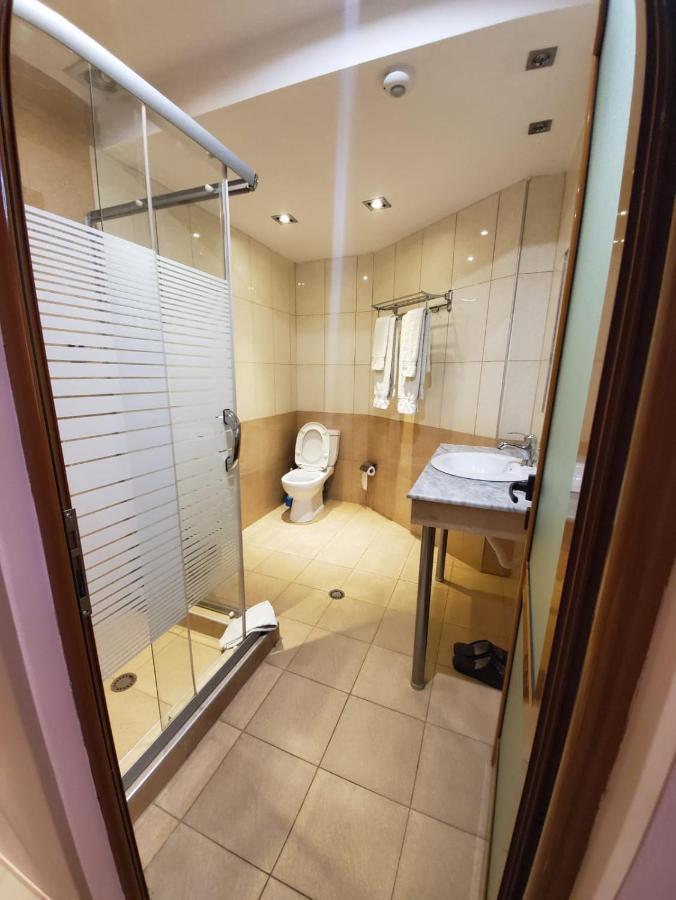 Hotel Alysa Korça Exteriör bild