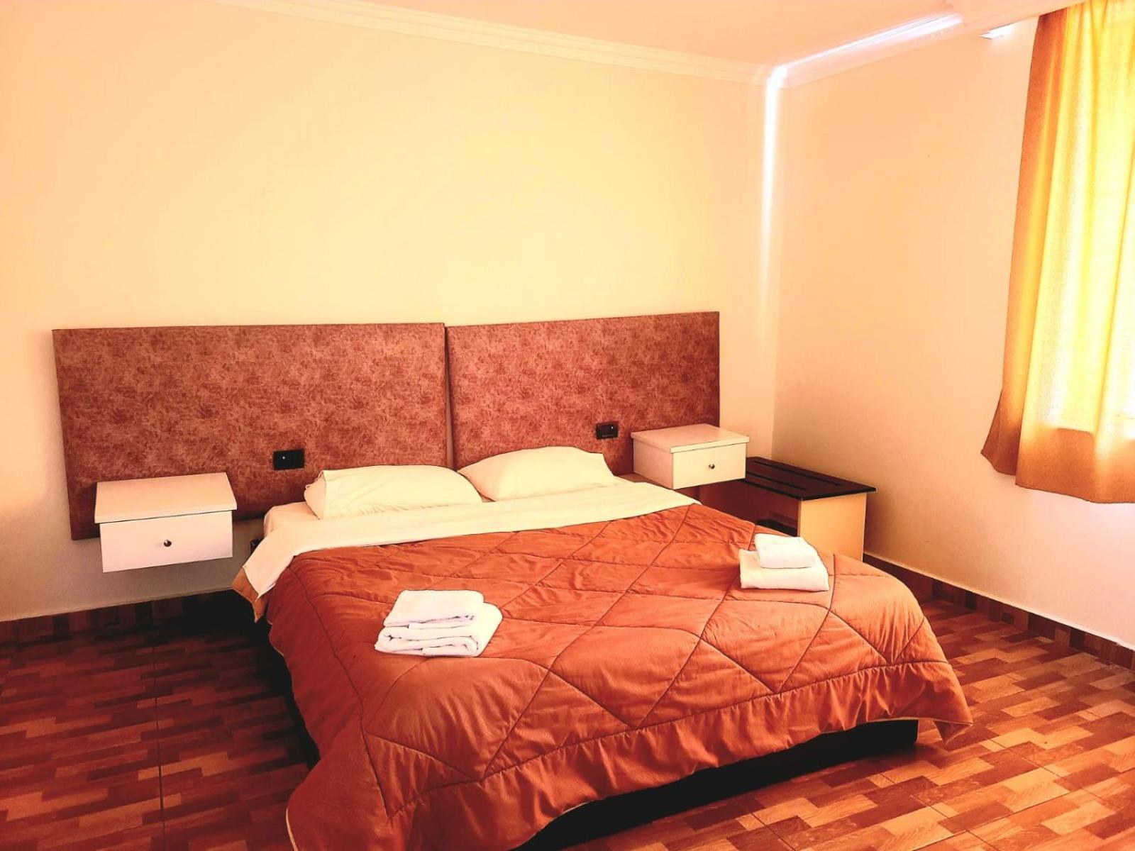 Hotel Alysa Korça Exteriör bild